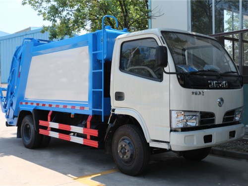 東風多利卡5方壓縮式垃圾車