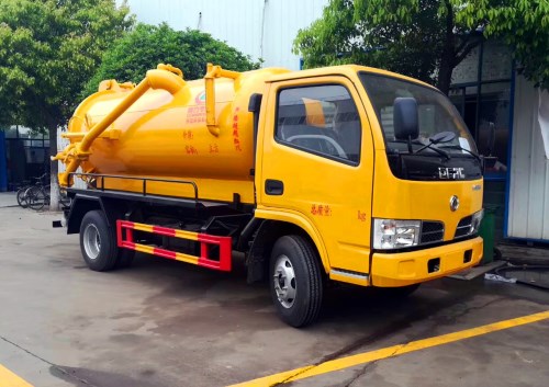 東風福瑞卡5方吸污車