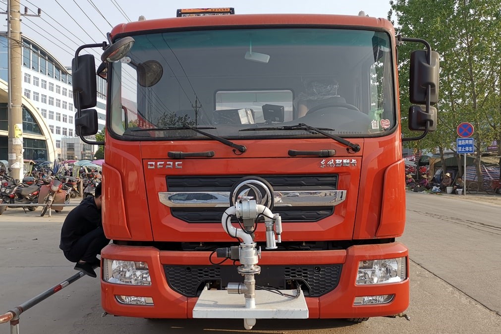 8噸洗掃車
