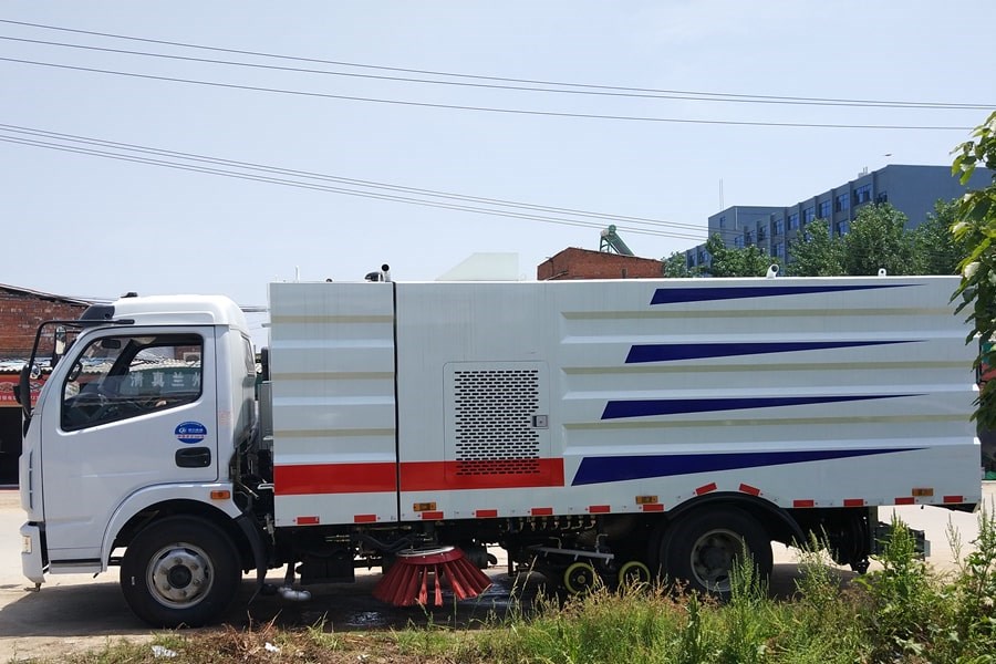 東風6噸洗掃車