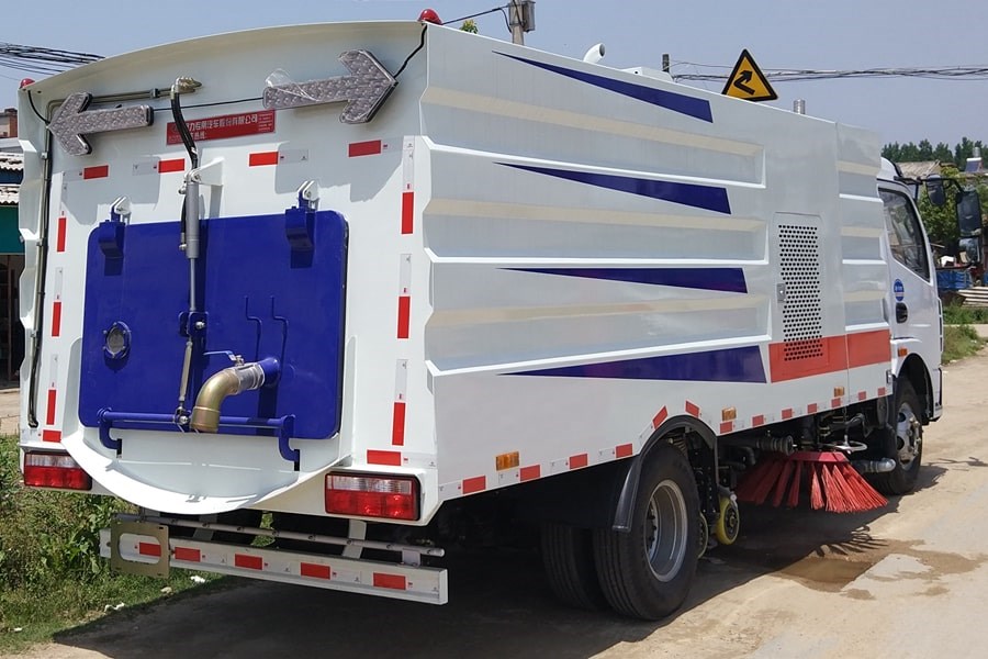 東風6噸洗掃車