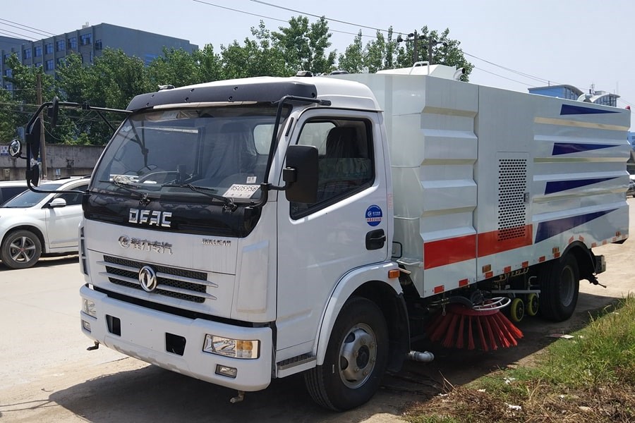 東風6噸洗掃車